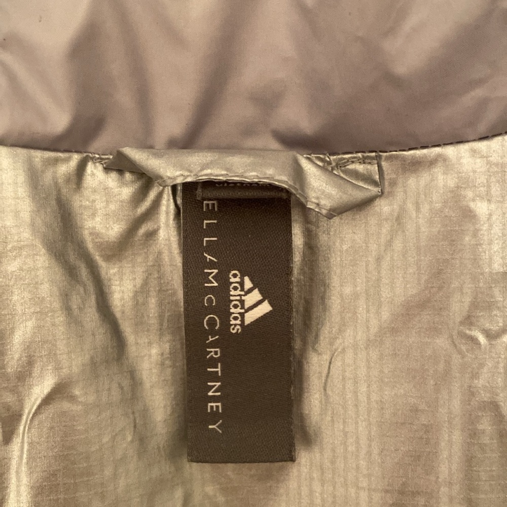 Adidas by Stella McCartney puffer silver jacket! Hoodie! Inside Vest EUC Size S - Picture 16 of 17